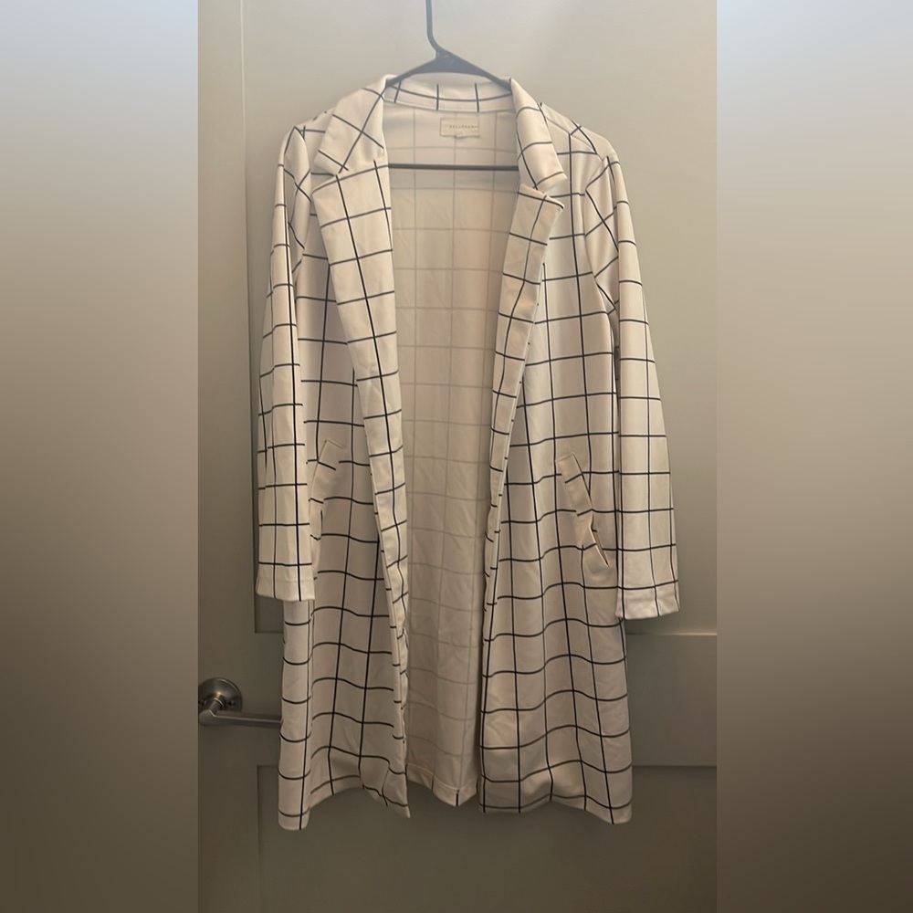 Windowpane Trench